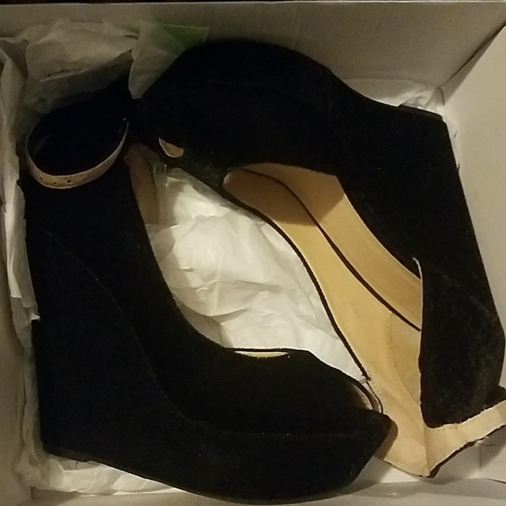 Barely worn Black Velvet Wedged